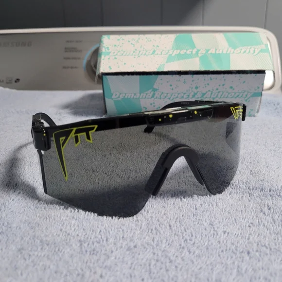 Pit Viper Sunglasses - Picture 2 of 6